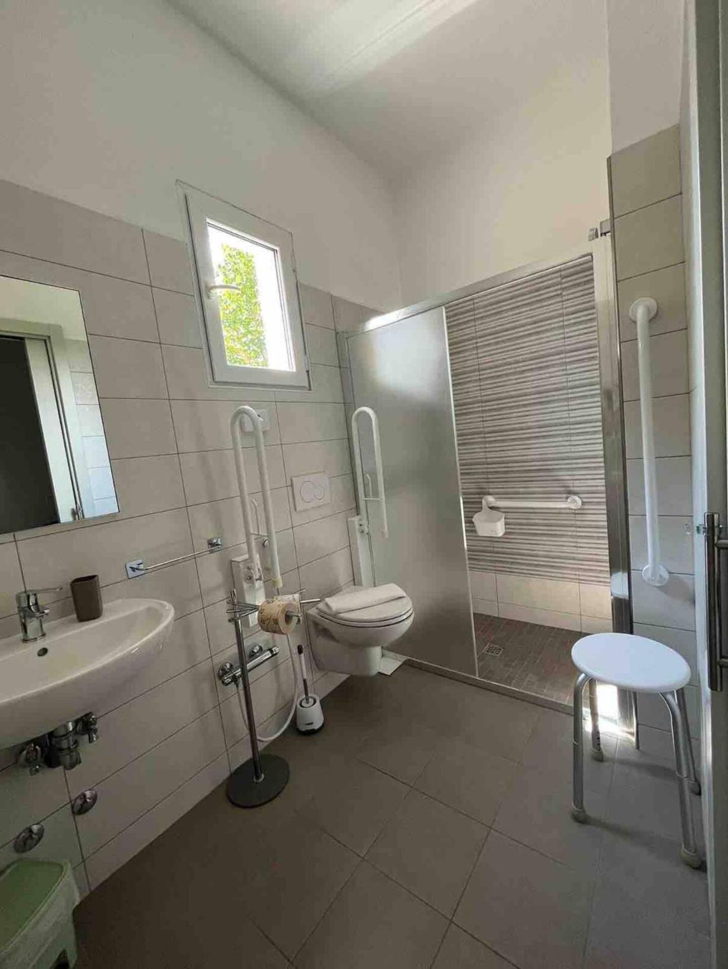 Hotel Bed And Book Rimini Exterior photo
