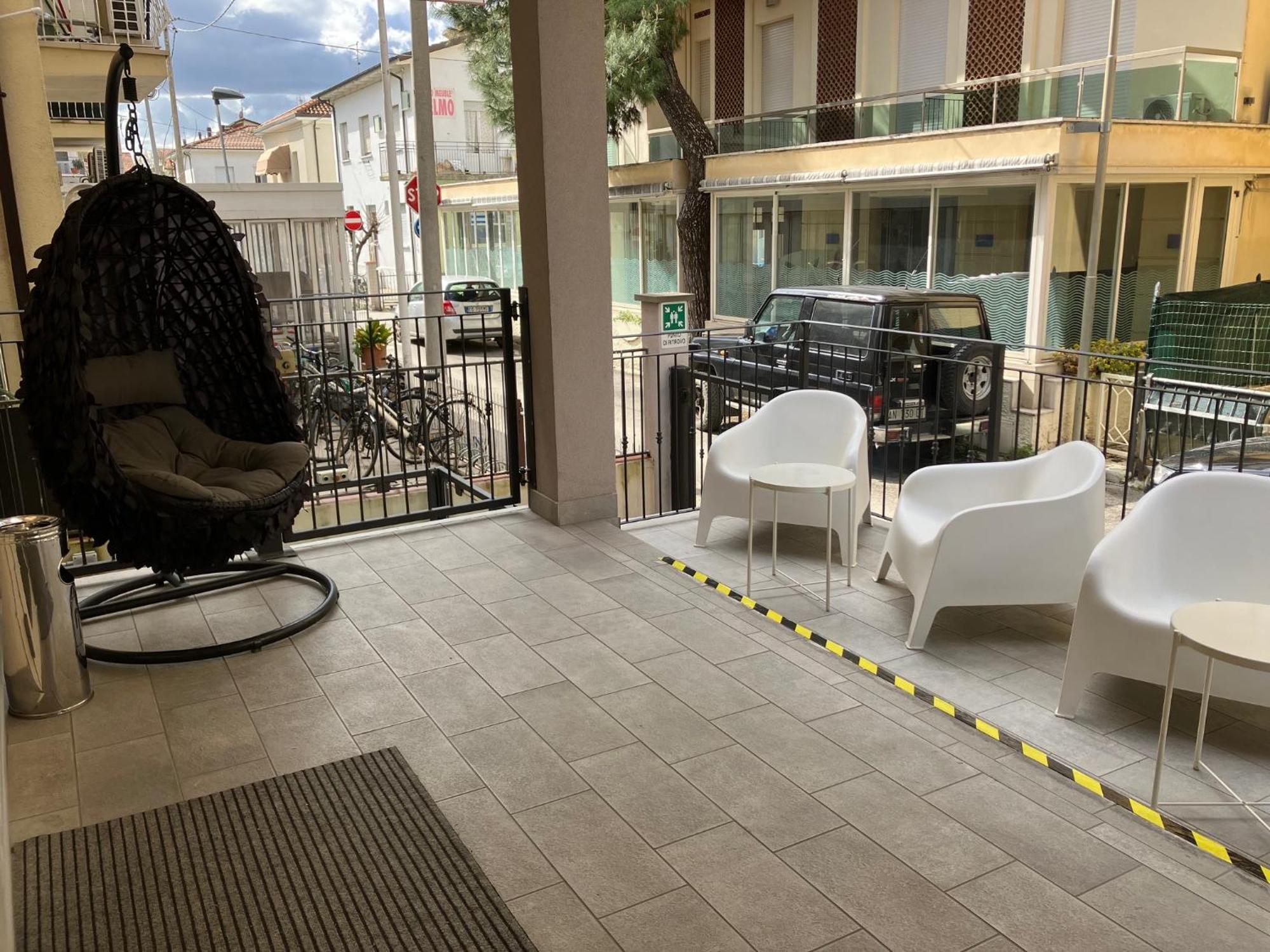 Hotel Bed And Book Rimini Exterior photo
